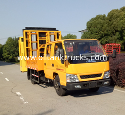ISUZU Chassis Pneumatic Truck Mounted Attenuator With LED Display Screen
